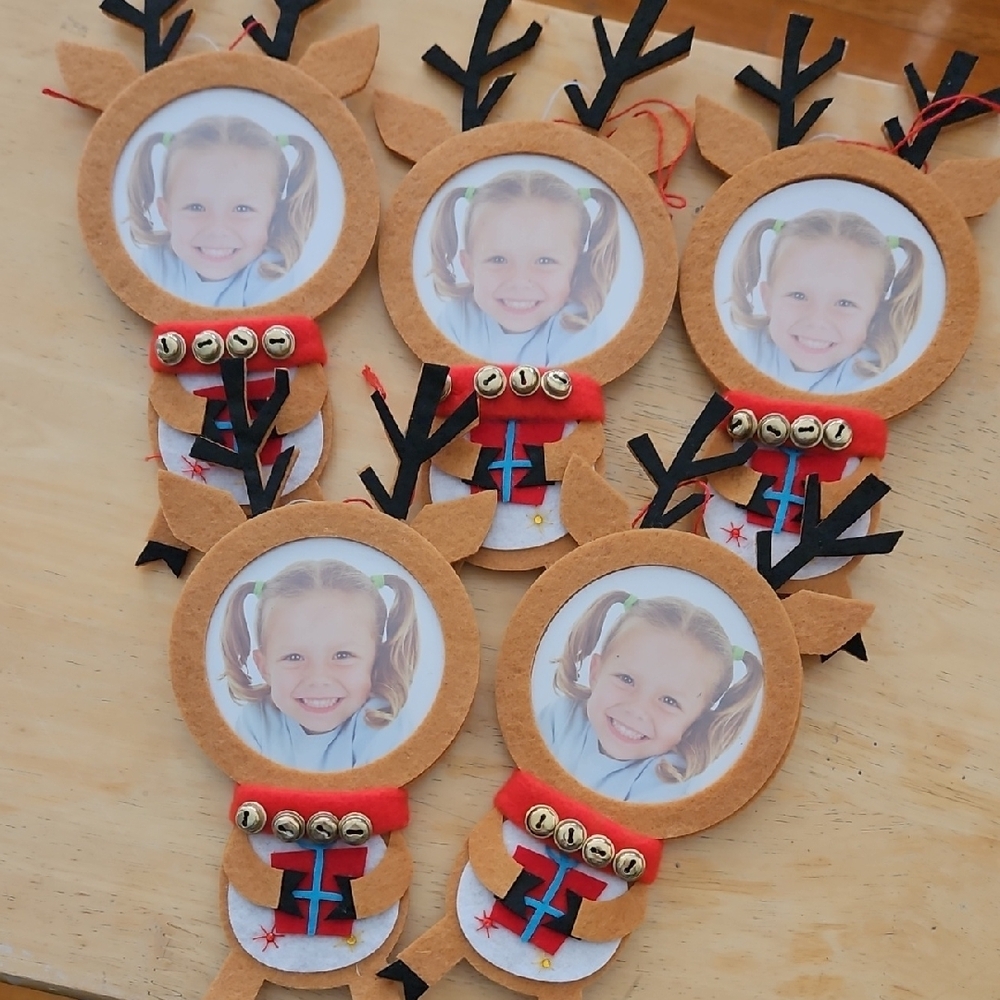 Studio Decor Reindeer Inser Photo Onament - Picture 2 of 13